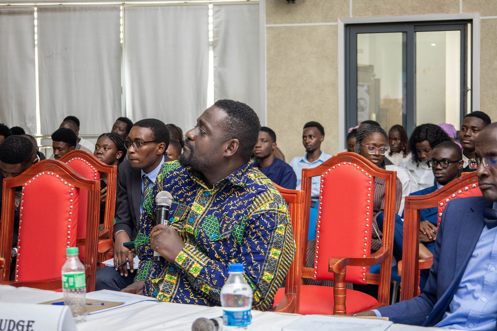 Dr. Sarkodie from the judging panel at the SPE Africa Student Paper Contest